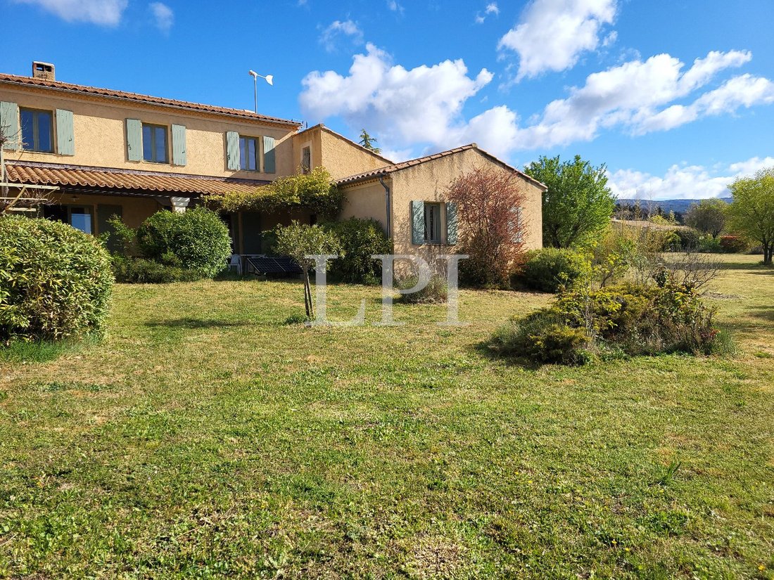 House in Saint-Saturnin-lès-Apt, Provence-Alpes-Côte d'Azur, France 2 - 17235219