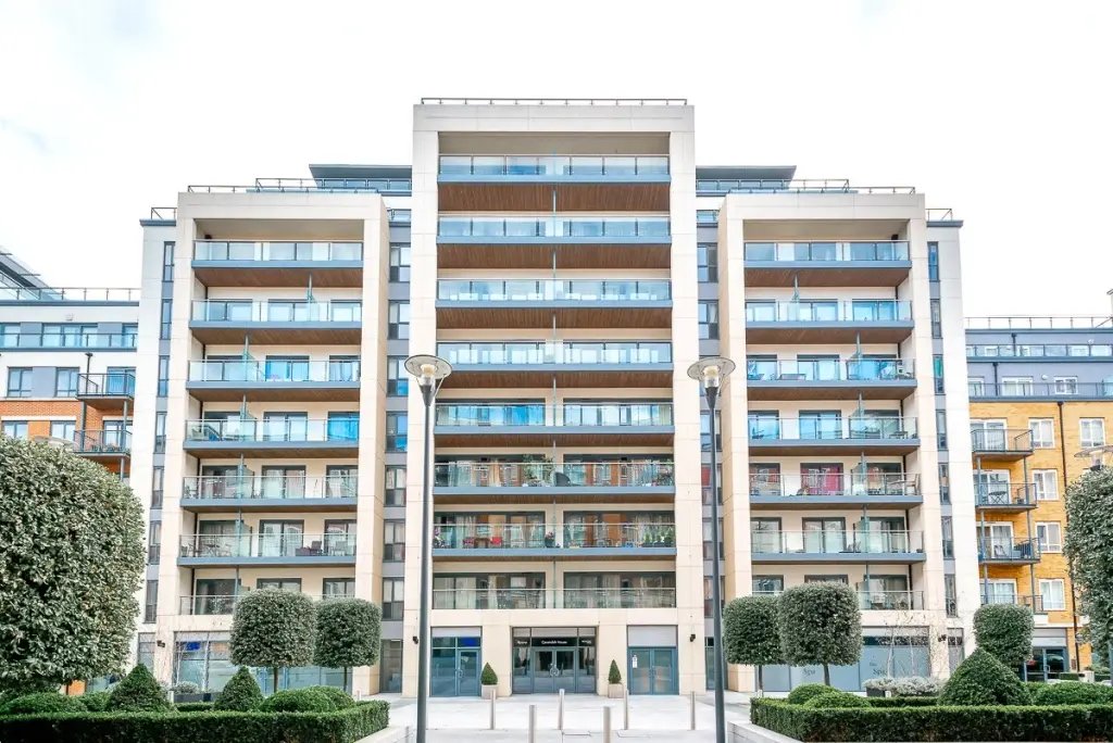 Apartment in Colindale, Barnet, England 1 - 17234706