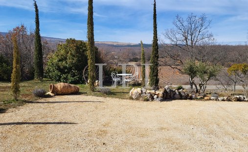 House in Simiane-la-Rotonde, Provence-Alpes-Côte d'Azur, France 1