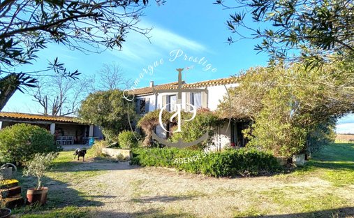 House in Saintes-Maries-de-la-Mer, Provence-Alpes-Côte d'Azur, France 1
