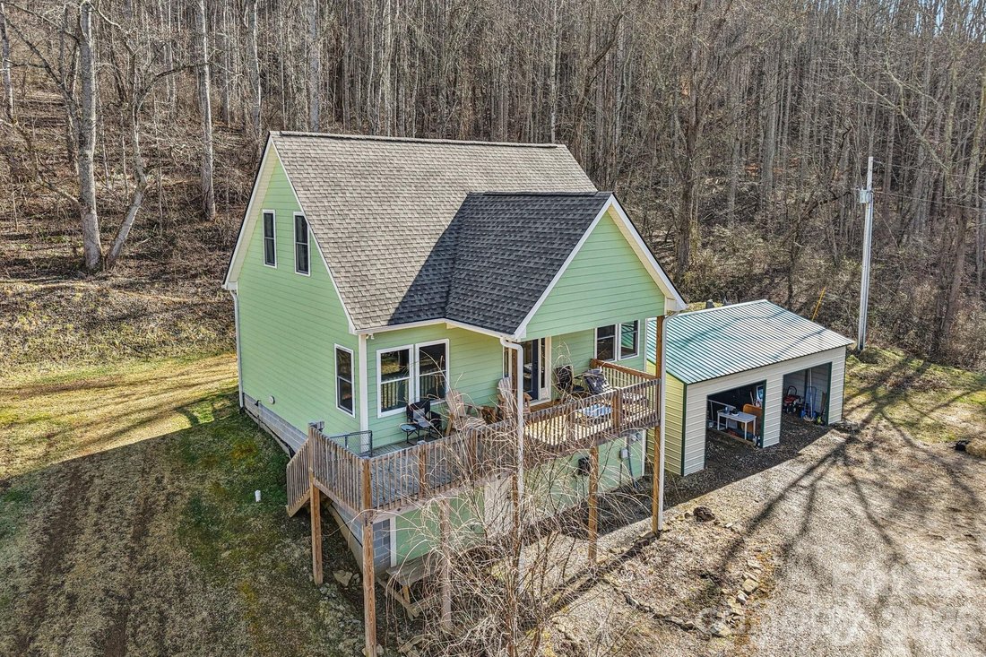 House in Canton, North Carolina, United States 4 - 17235652