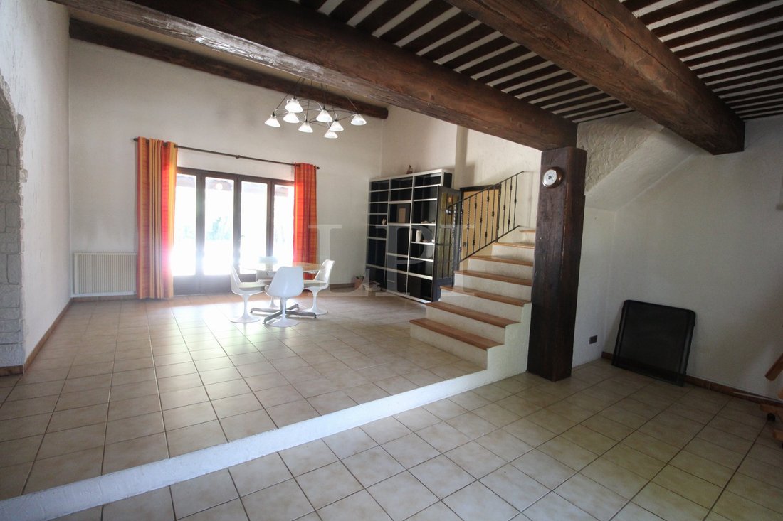 House in Saint-Saturnin-lès-Apt, Provence-Alpes-Côte d'Azur, France 3 - 17235235