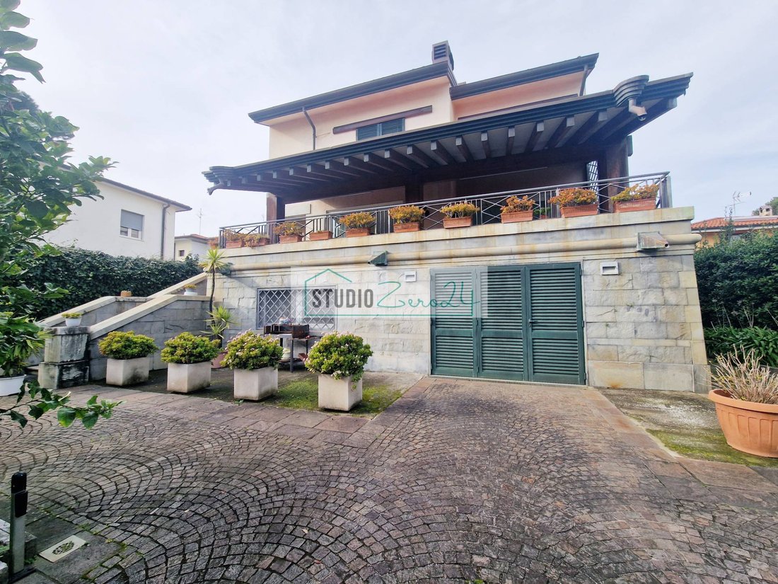 Villa in Lido di Camaiore, Camaiore, Tuscany 5 - 17237708
