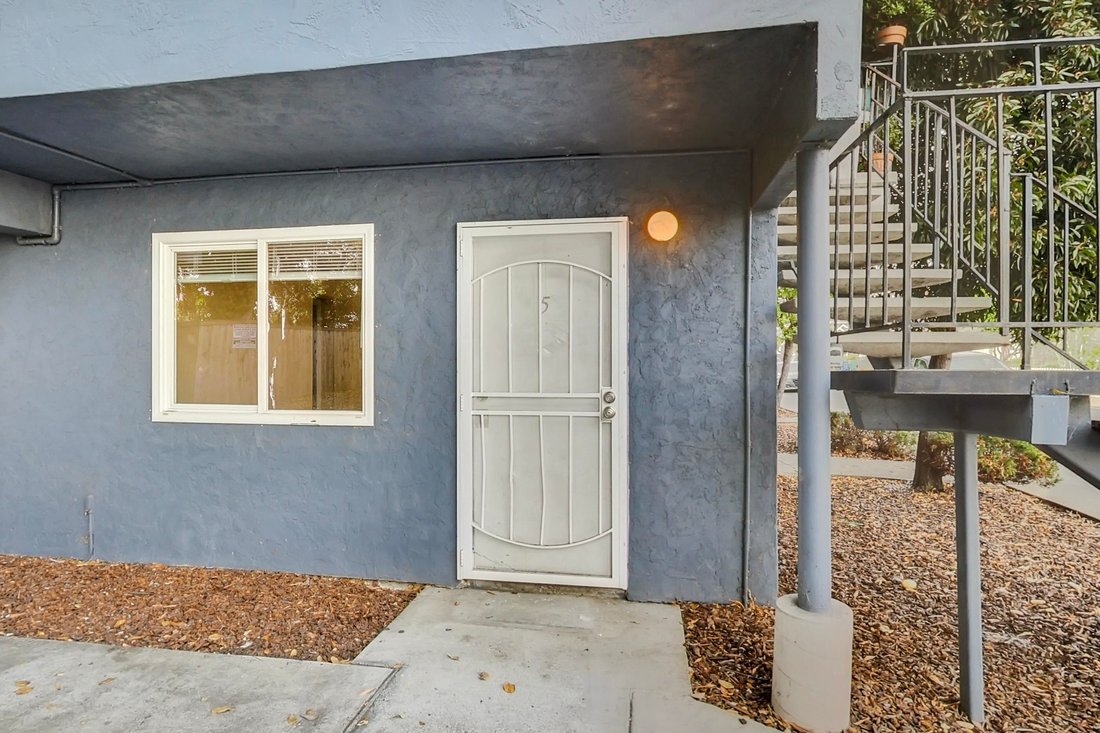 Oakland, California, United States 5 - 17236368