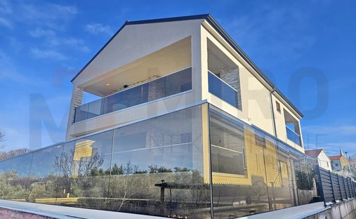House in Malinska, Primorje-Gorski Kotar County, Croatia 1