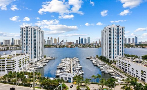 Condo in Golden Beach, Florida, United States 1