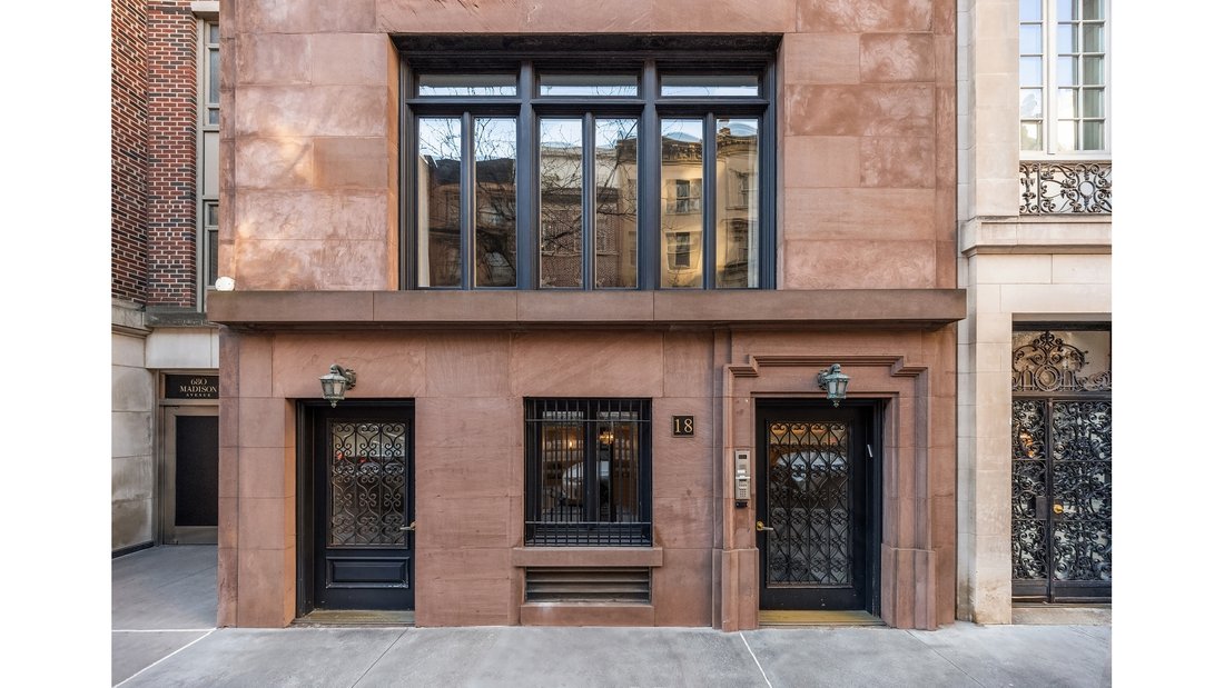 House in New York, New York, United States 1 - 17149805