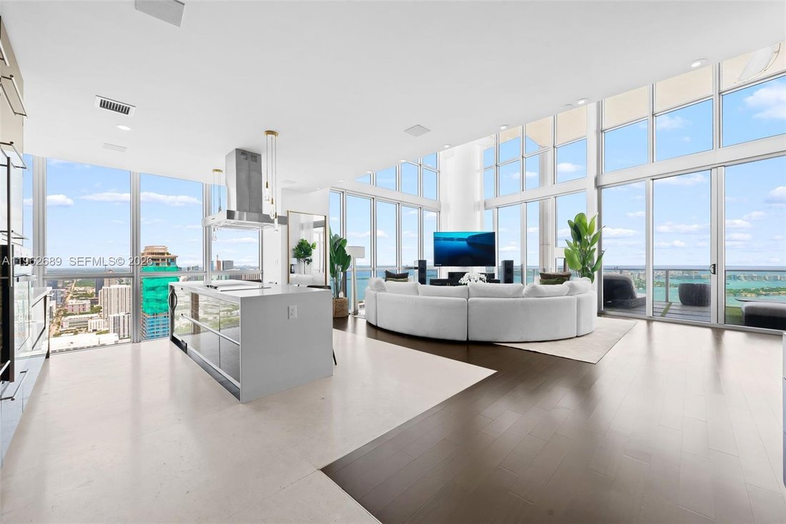 Condo in Miami, Florida, United States 2 - 17235923