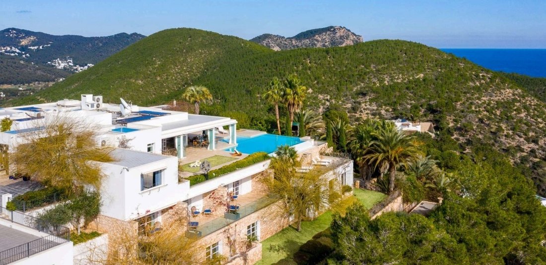 House in Roca Llisa, Santa Eularia des Riu, Balearic Islands 1 - 17237436