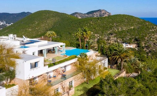 House in Roca Llisa, Santa Eularia des Riu, Balearic Islands 1