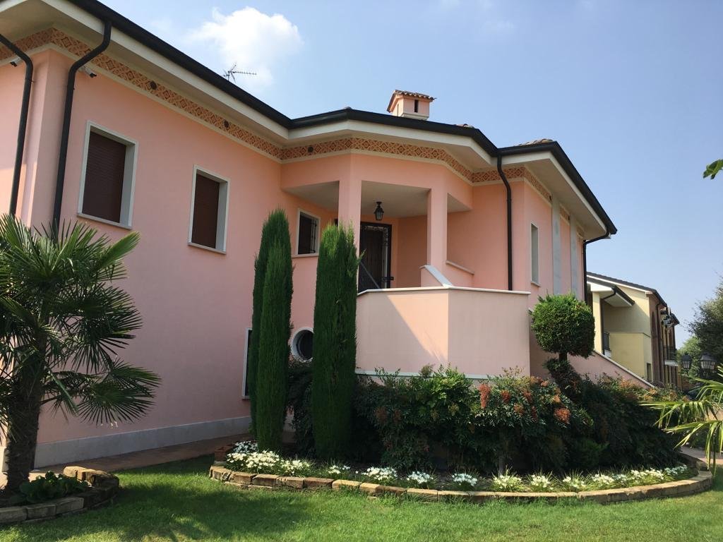 Villa in Center, Suzzara, Lombardy 2 - 17237541
