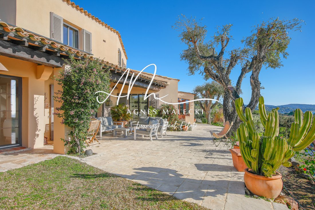 Estate in Nord, Cavalaire-sur-Mer, France 2 - 17127182