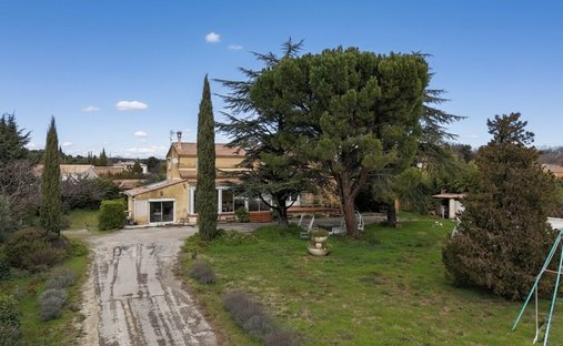 Casa en Ouest, Rochefort-du-Gard, Francia 1