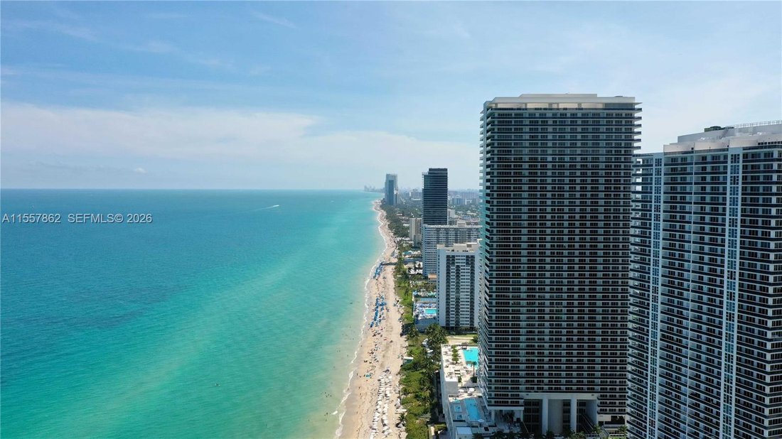Condo in Hallandale Beach, Florida, United States 2 - 17203264