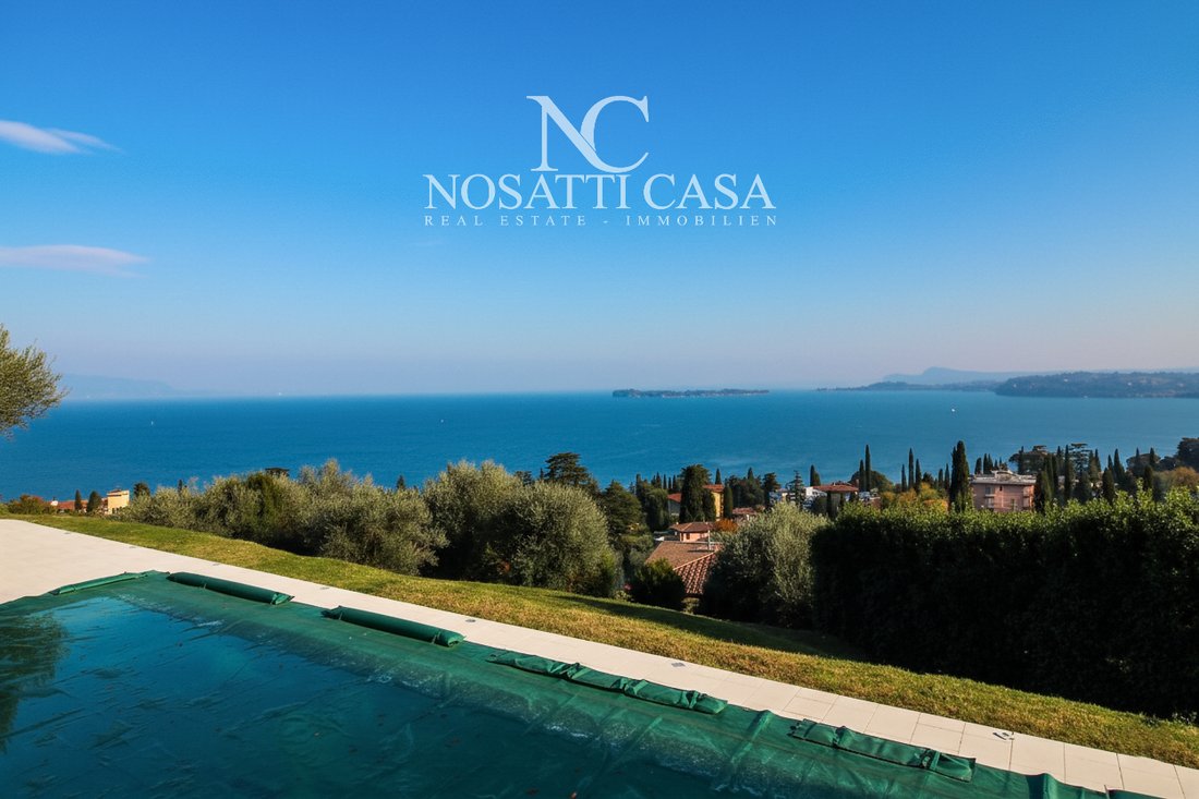 Villa in Gardone Riviera, Lombardy, Italy 3 - 14006087