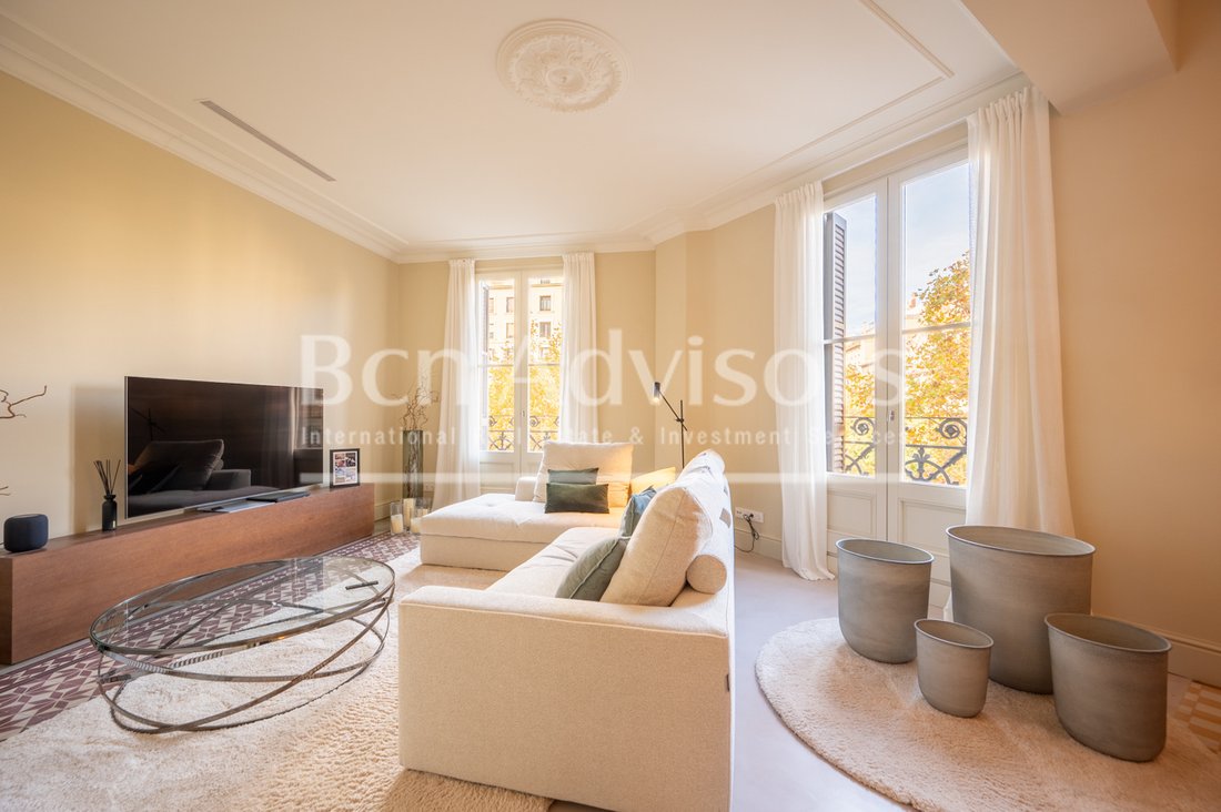 Apartment in Eixample, Barcelona, Spain 3 - 17053971