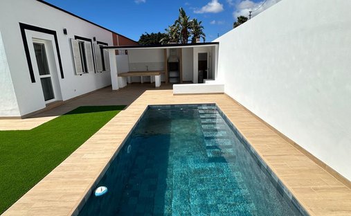 Chalet in San Miguel de Abona, Canary Islands, Spain 1
