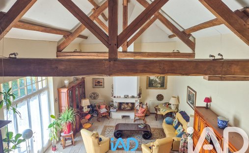 House in Menerville, Ile-de-France, France 1
