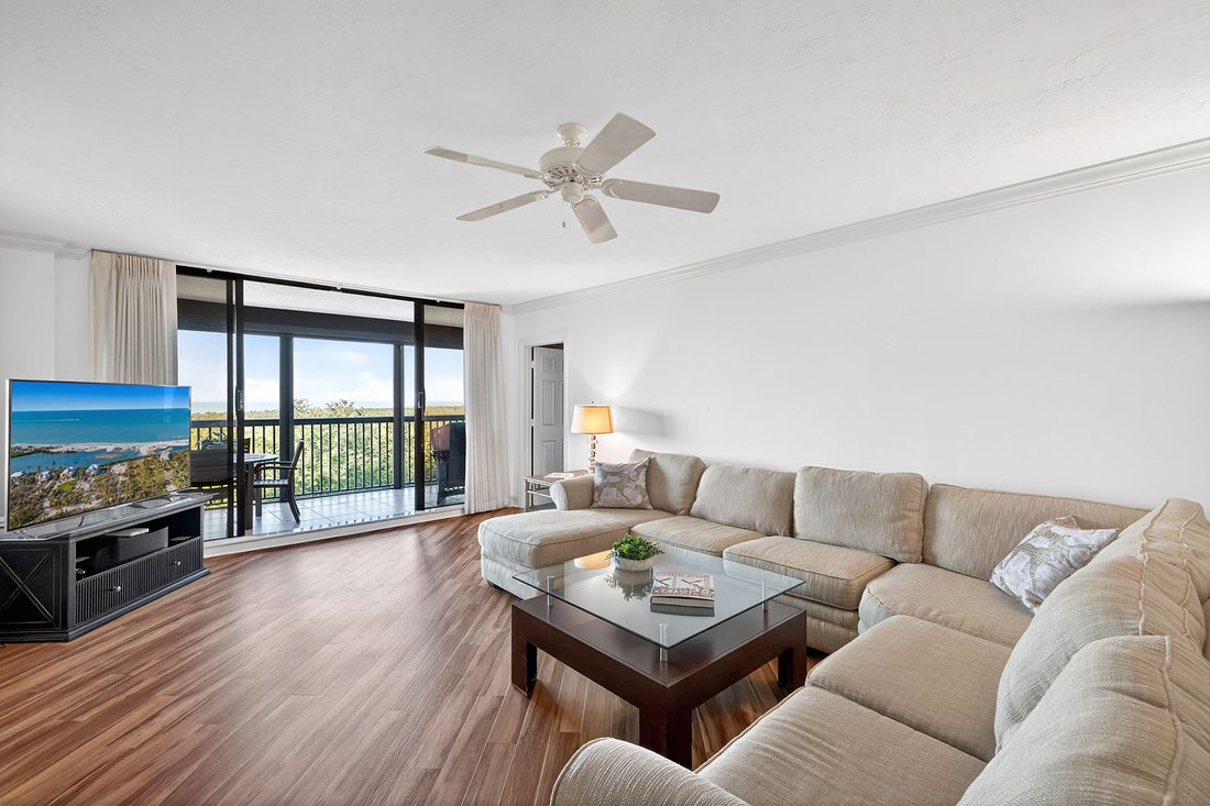 Condo in Naples, Florida, United States 4 - 17239488