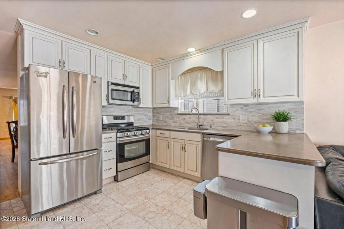 House in New York, New York, United States 3 - 17238702