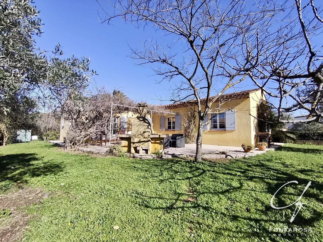 House in Frejus, Provence-Alpes-Côte d'Azur, France 5 - 17237169