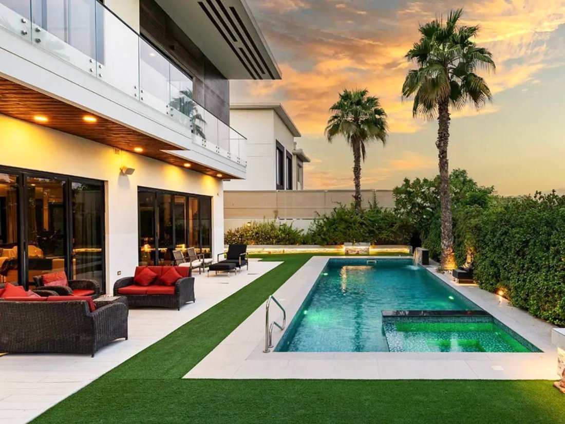 Villa in Hadaeq Sheikh Mohammed Bin Rashid, Dubai, United Arab Emirates 1 - 17238693