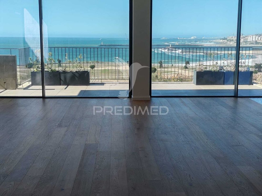 Apartment in Canidelo, Porto District, Portugal 1 - 17238946