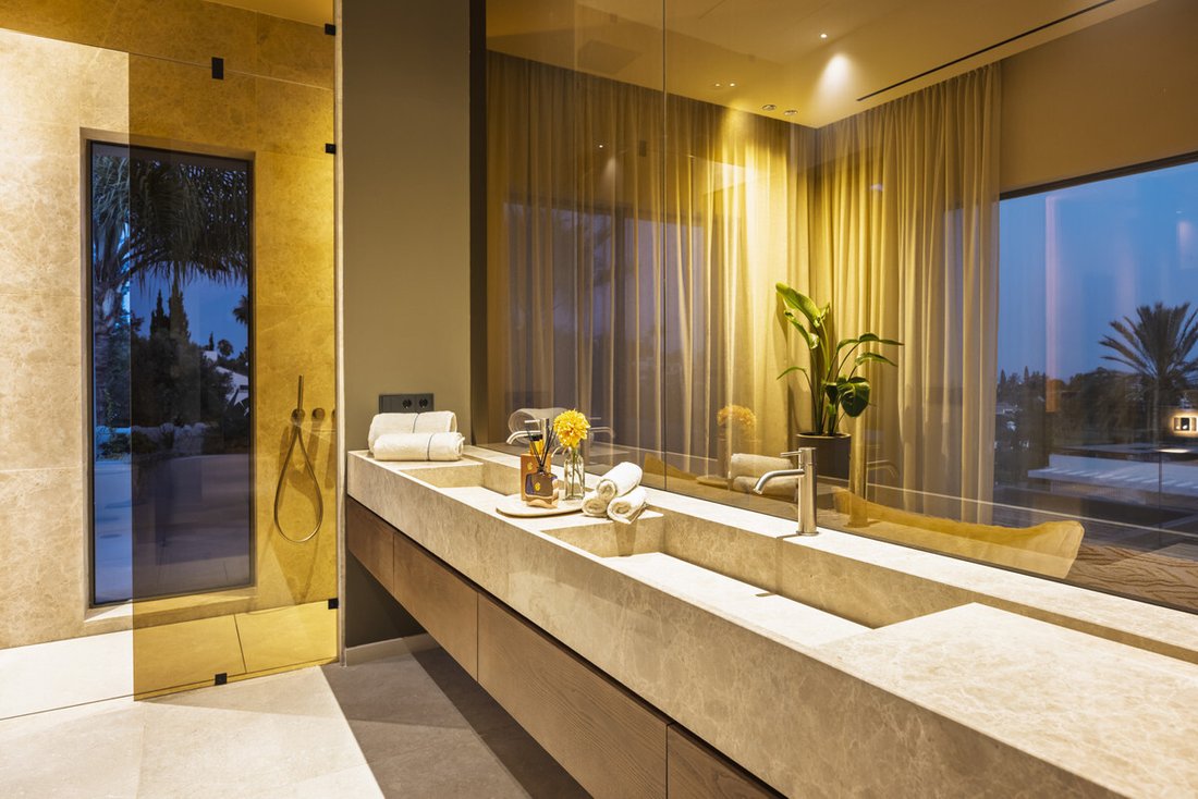 Villa in Nueva Andalucia, Marbella, Spain 5 - 17238725