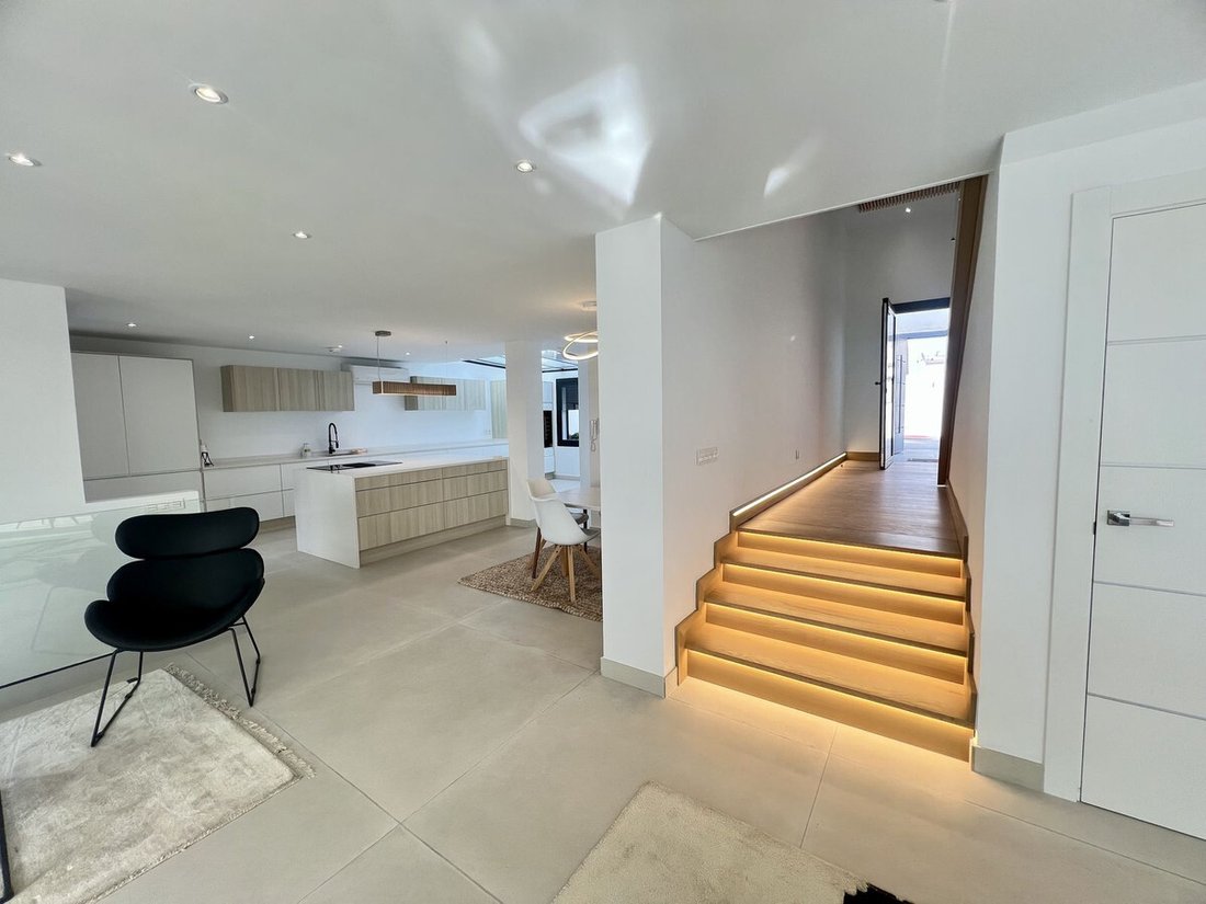 Villa in Nueva Andalucia, Marbella, Spain 4 - 17238722