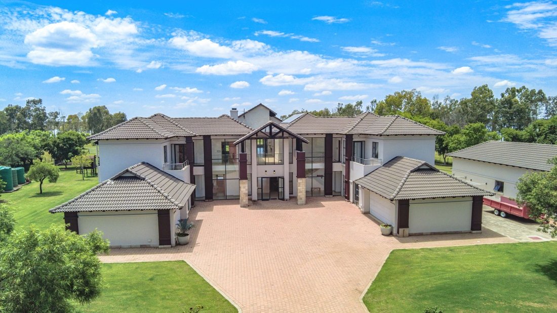 House in Oranjeville, Free State, South Africa 1 - 17040965