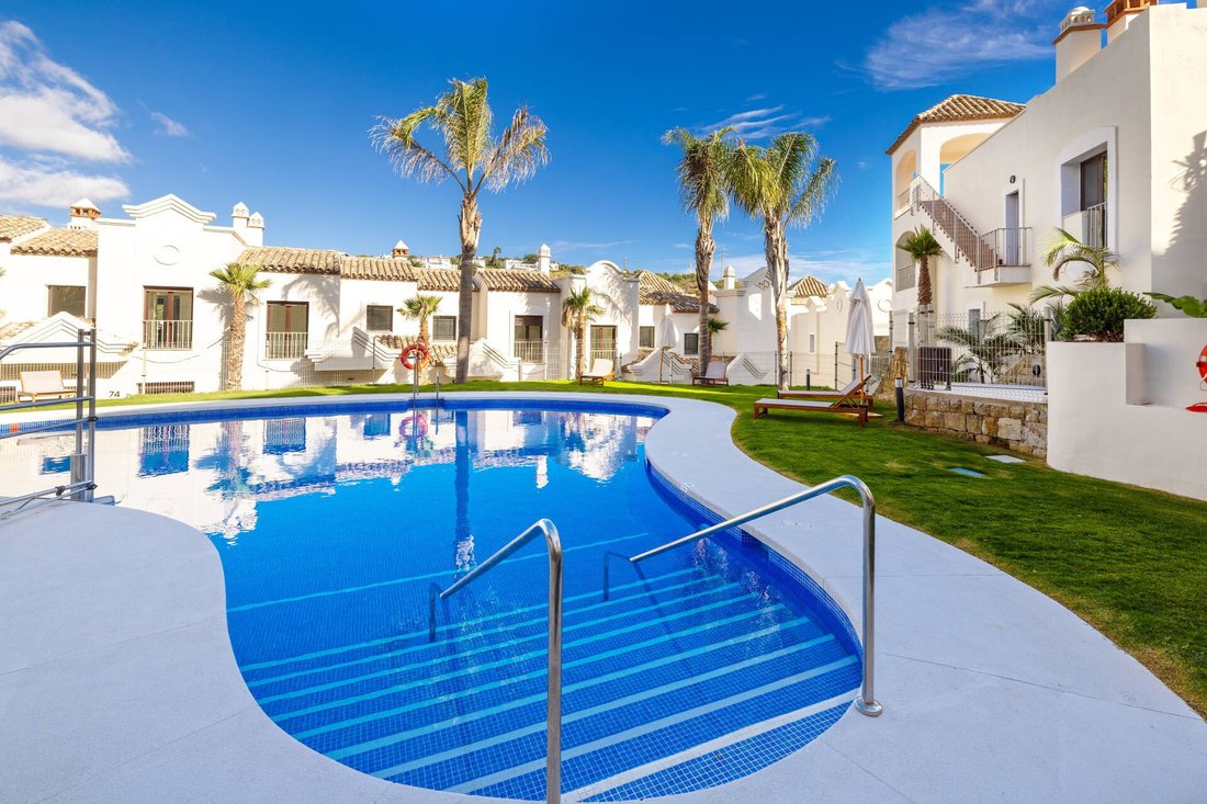 Townhouse in Estepona, Andalusia, Spain 2 - 15727738