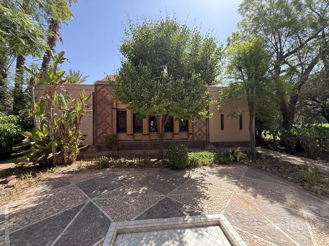 Villa in Lhassaniya, Marrakesh-Safi, Morocco 4 - 17240054