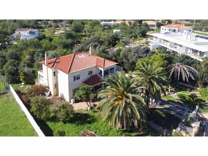 Villa in Santa Barbara de Nexe, Algarve, Portugal 1 - 17240419