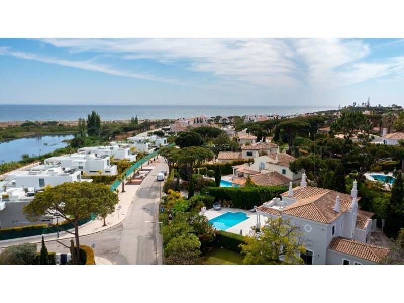 Villa in Vale do Lobo, Almancil, Portugal 3 - 17240740