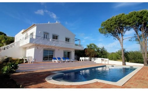 Villa in Sao Bras de Alportel, Algarve, Portugal 1