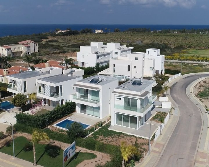 Villa in Peyia, Paphos, Cyprus 1 - 17239775