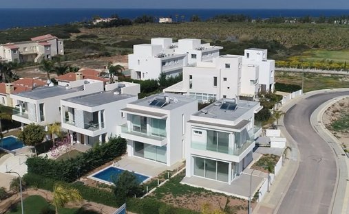 Villa in Peyia, Paphos, Cyprus 1
