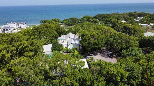 Country House in Hodges Bay, Antigua and Barbuda 3 - 17239777