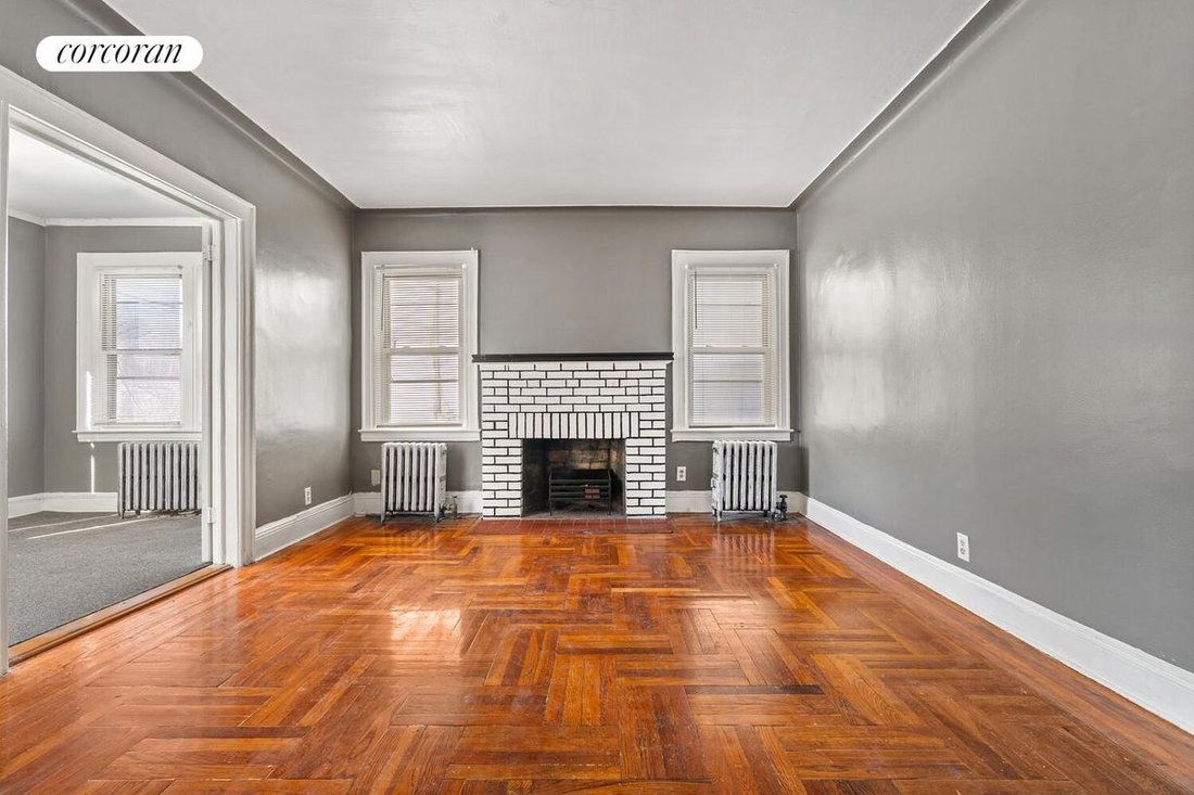 House in New York, New York, United States 4 - 17242318