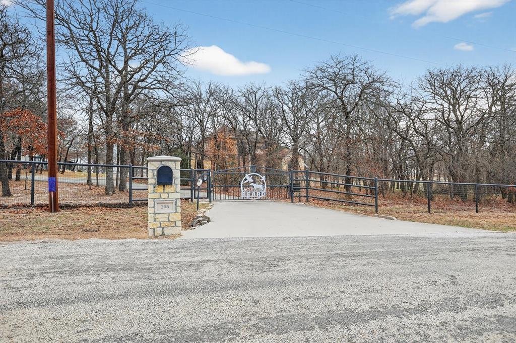 House in Poolville, Texas, United States 3 - 17243224