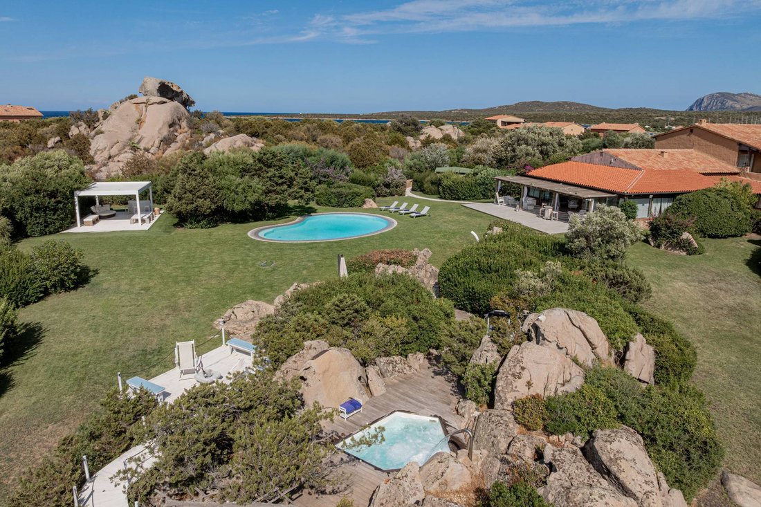 Villa in Golfo Aranci, Sardinia, Italy 5 - 17244517