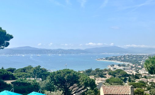 Casa en Ville-Les Saquedes-Le Bouillonnet, Sainte-Maxime, Francia 1