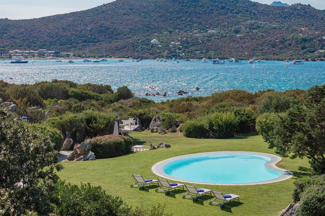 Villa in Golfo Aranci, Sardinia, Italy 1 - 17244517