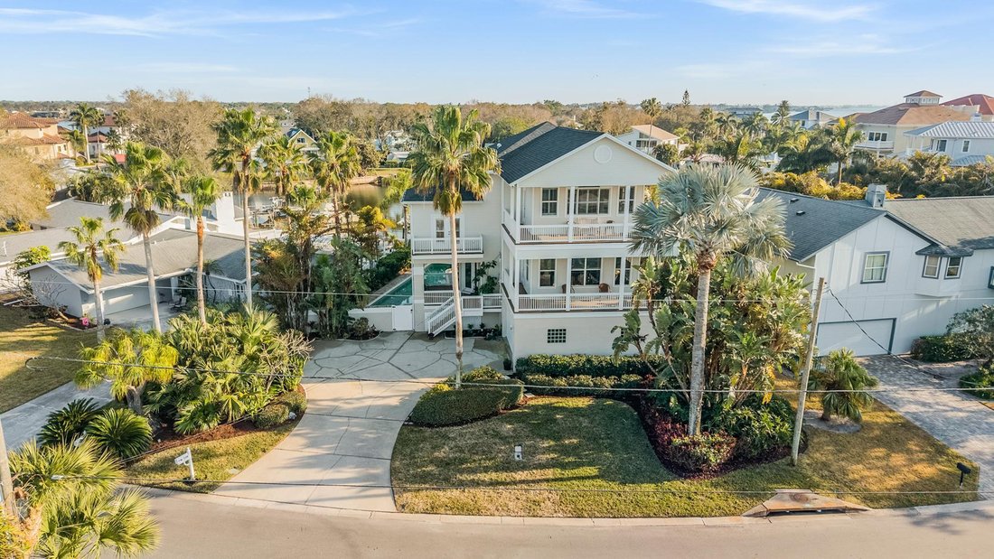House in Palm Harbor, Florida, United States 4 - 17242229