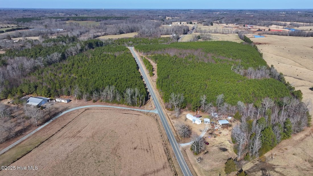 House in Siler City, North Carolina, United States 2 - 17243573