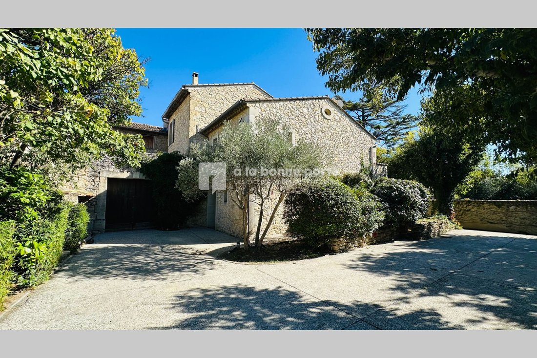 Villa in Mérindol, Provence-Alpes-Côte d'Azur, France 3 - 17241310