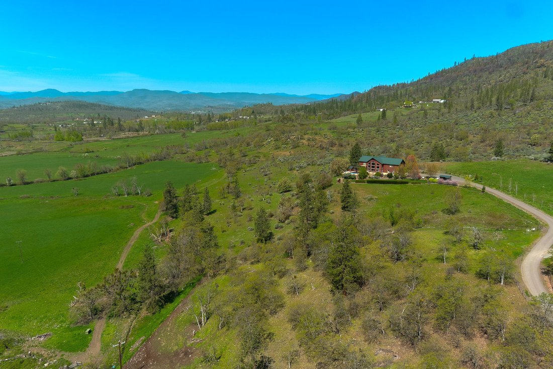House in Eagle Point, Oregon, United States 2 - 17243670