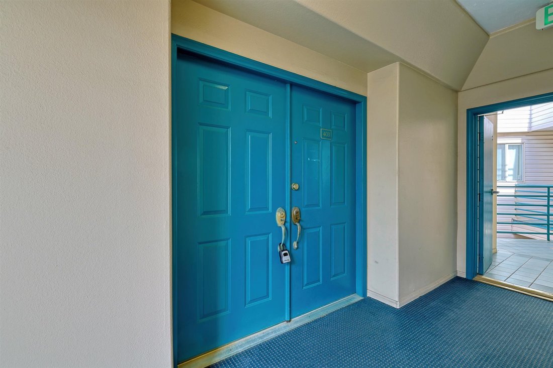 Condo in Los Angeles, California, United States 4 - 17243048
