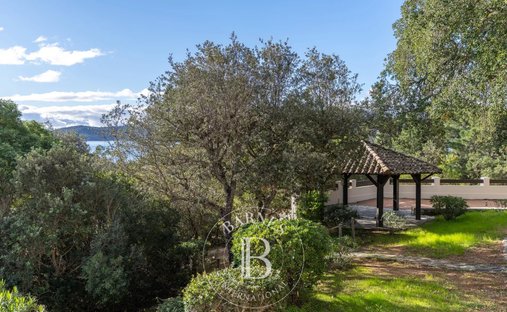 Villa in Moca-Croce, Corsica, France 1