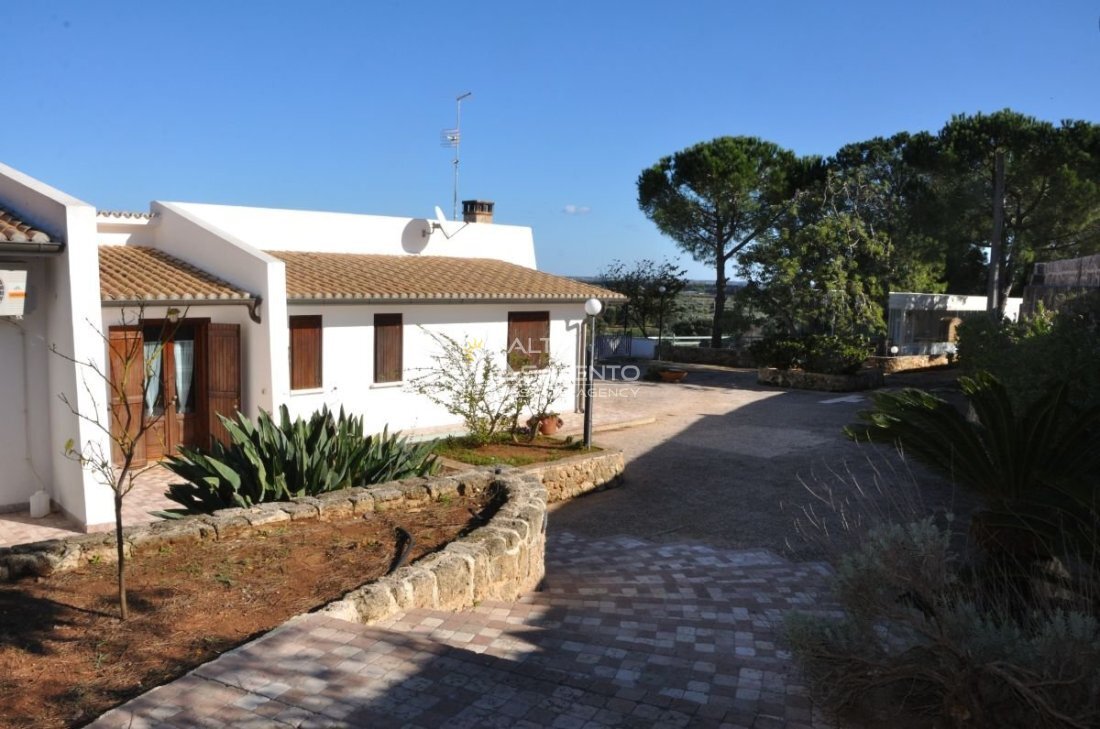 Villa in Carovigno, Apulia, Italy 4 - 17240654